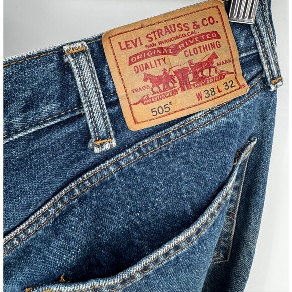 Levi's Men's Straight Fit 505 Denim Jeans - Picture 4 of 10